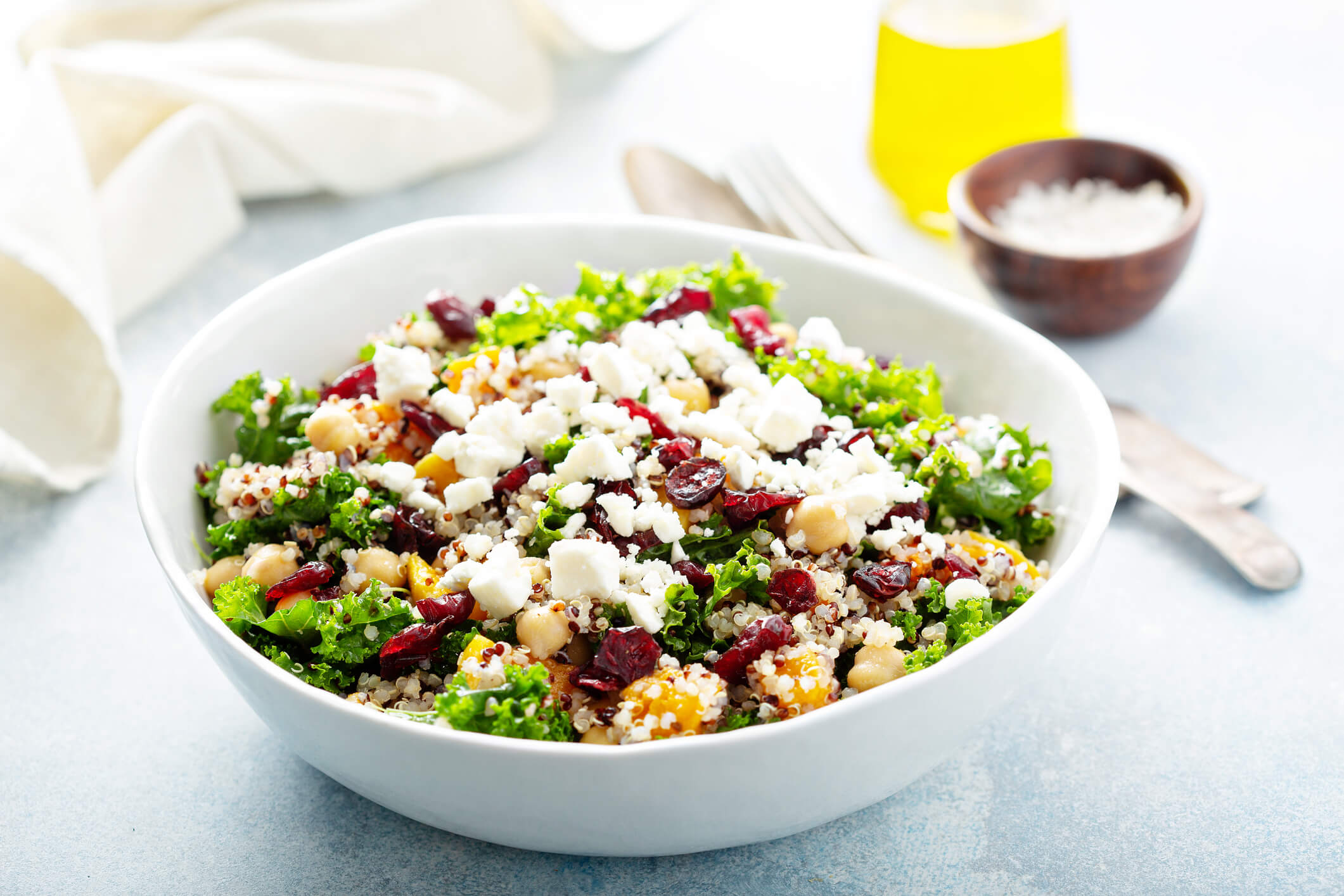 kale and quinoa salad with chickpeas