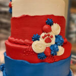 niemann-harvest-market-paw-print-cake
